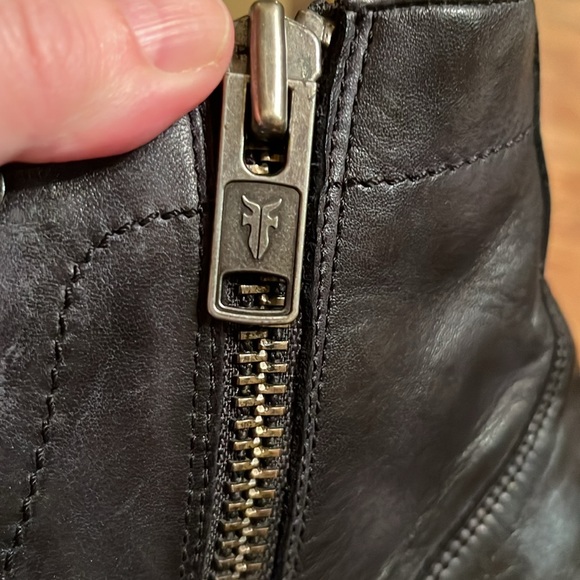 Frye size men 8.5 women’s size 10 cap toe lace zip black leather ankle boots - Picture 4 of 13